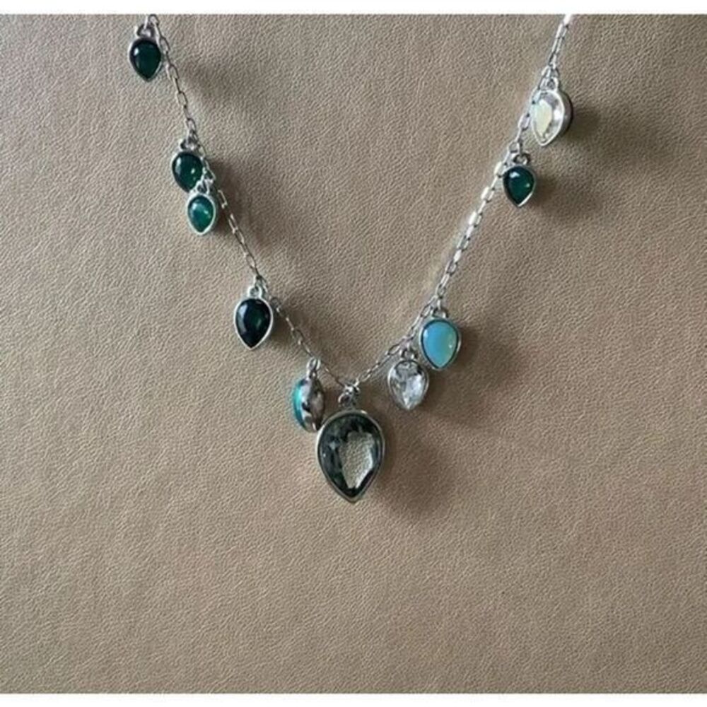 SWAROVSKI NWOT Multi Drop Green Crystal Necklace
